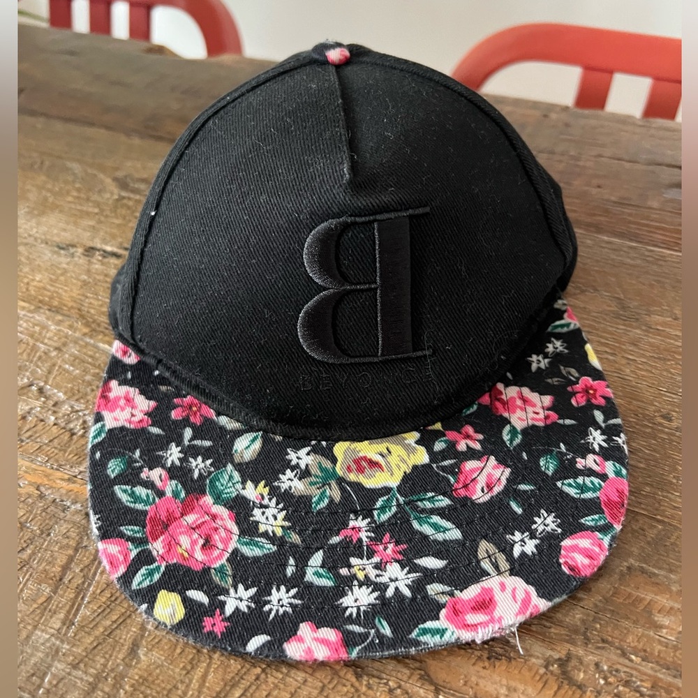 Beyonce - Tour Merch Hat